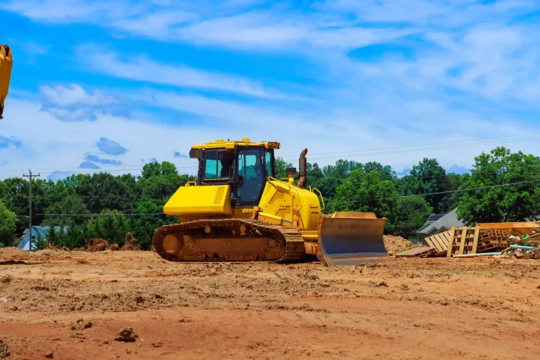 Common Types of Heavy Equipment for Construction Sites