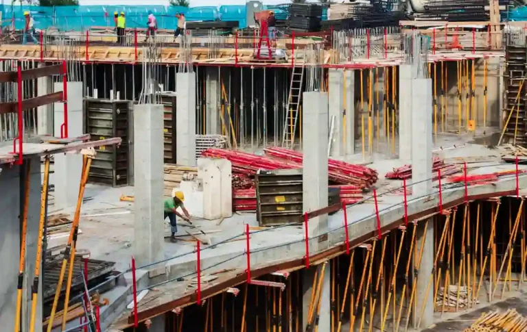 Strategic Tips for Ensuring Smooth Commercial Construction Operations